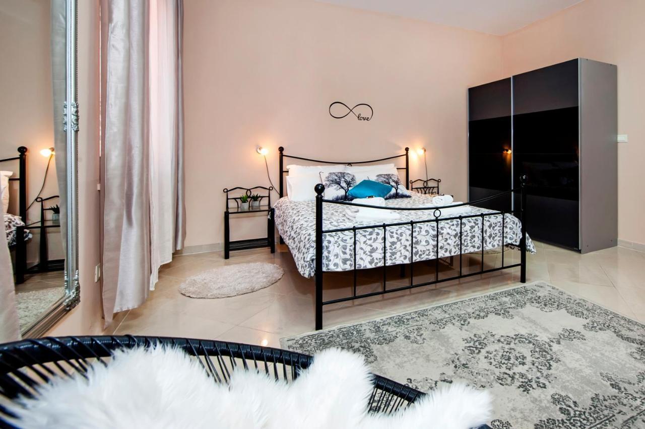 Rovinj City Apartment Exteriör bild