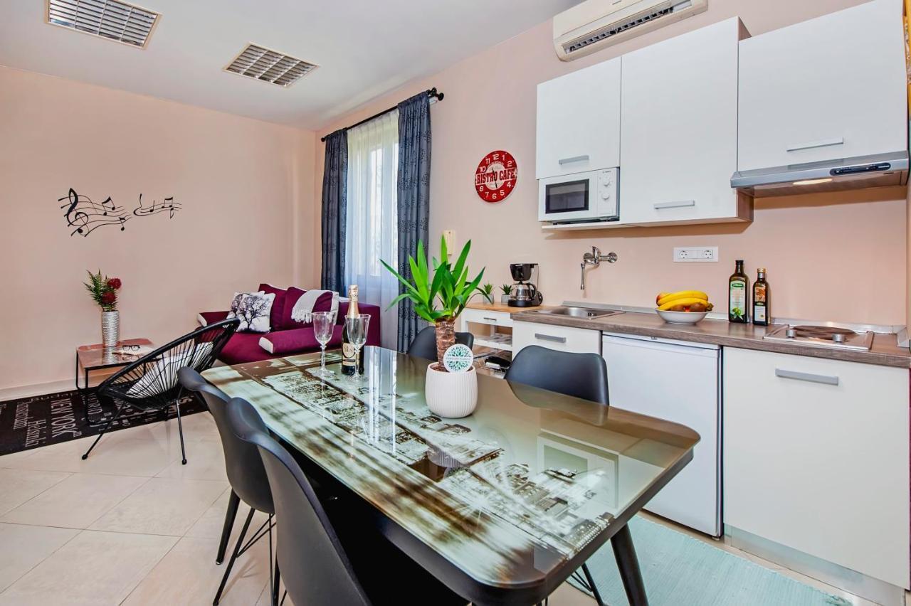 Rovinj City Apartment Exteriör bild