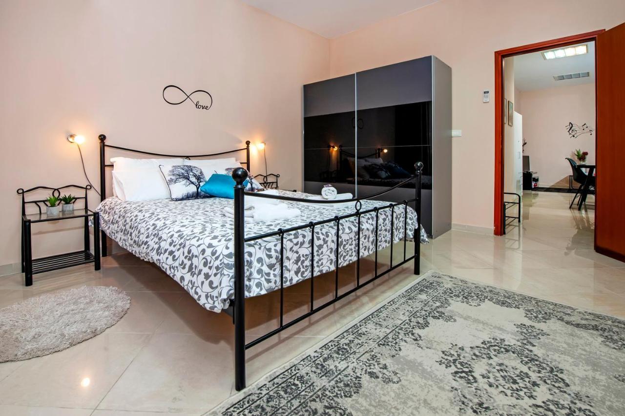Rovinj City Apartment Exteriör bild